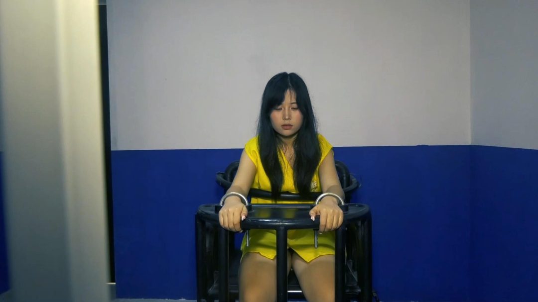 新场地定拍转公映《绝色深渊》两名年轻貌美的女孩因金钱的贪婪走向深渊