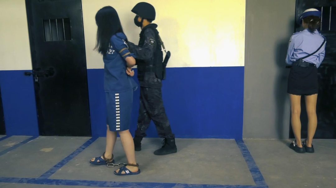 新场地定拍转公映《绝色深渊》两名年轻貌美的女孩因金钱的贪婪走向深渊