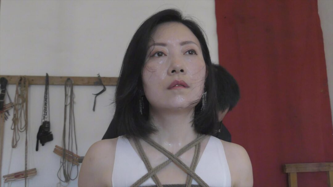 【老鬼定拍】胭脂扣《谢纾闷热堵嘴炼狱上》【知性熟女/灰丝蓝高跟/自己原味丝袜堵嘴/汗湿/口球/强迫运动/放置】