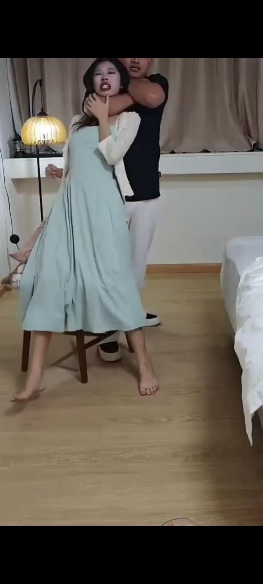 约玩大学生美少女，一分钟
