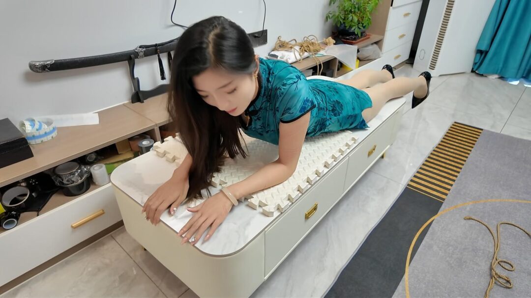 佳佳旗袍后手观音驷马