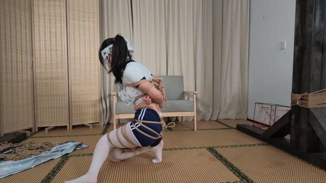 【嗷嗷】【舞蹈服】后手缚捆绑白丝体操服服蒙眼挣扎