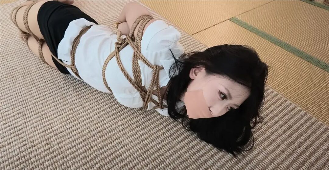 【一丝布狗】挣脱挑战，原味堵嘴＋丝袜全包