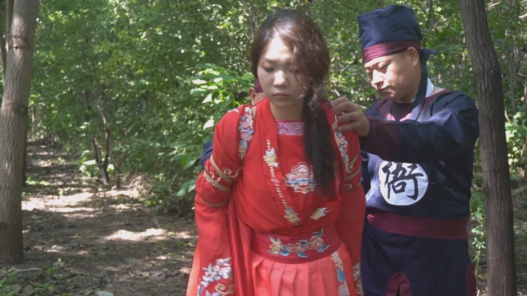 一绳有你定制《女神捕之白莲教》第一集