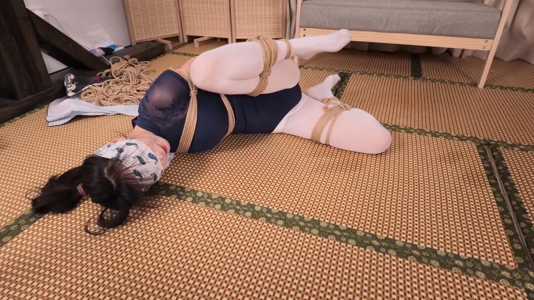 【嗷嗷】舞蹈服后手缚加折腿缚蒙眼挣扎