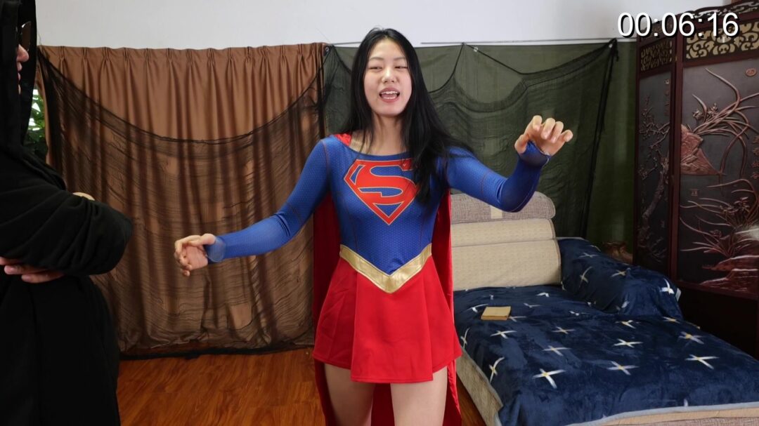 【焱火订拍】女超人被点穴控制 模特云兮 点穴 玩脚 精神控制