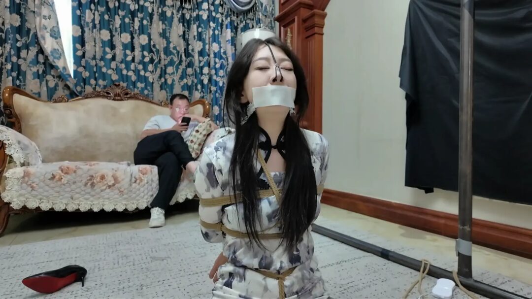 《她们的故事·沐颜·劫难之后留心伤》【风韵旗袍】【TK闻鞋】【捂嘴控制】【M腿放置】