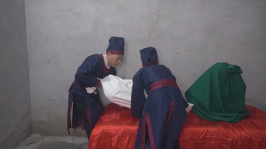 一绳有你定制《女神捕之白莲教》第三集