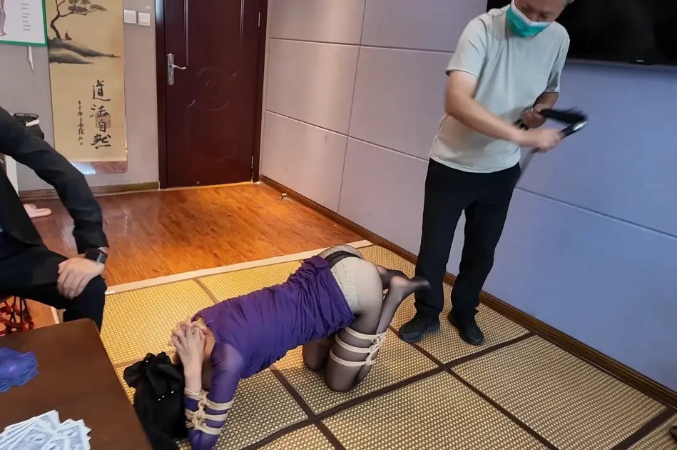 空虚定拍 打牌