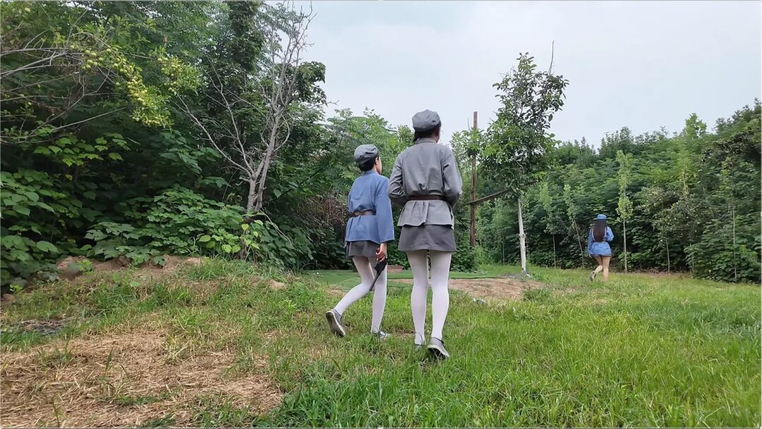 《娘子军虎口脱险》