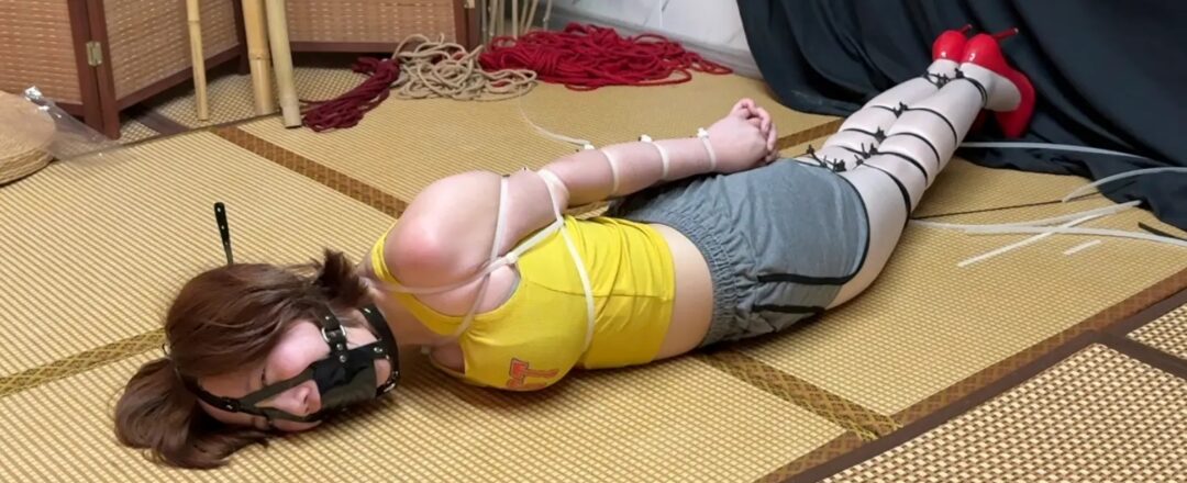 扎带欧式紧缚水嫩舞蹈生