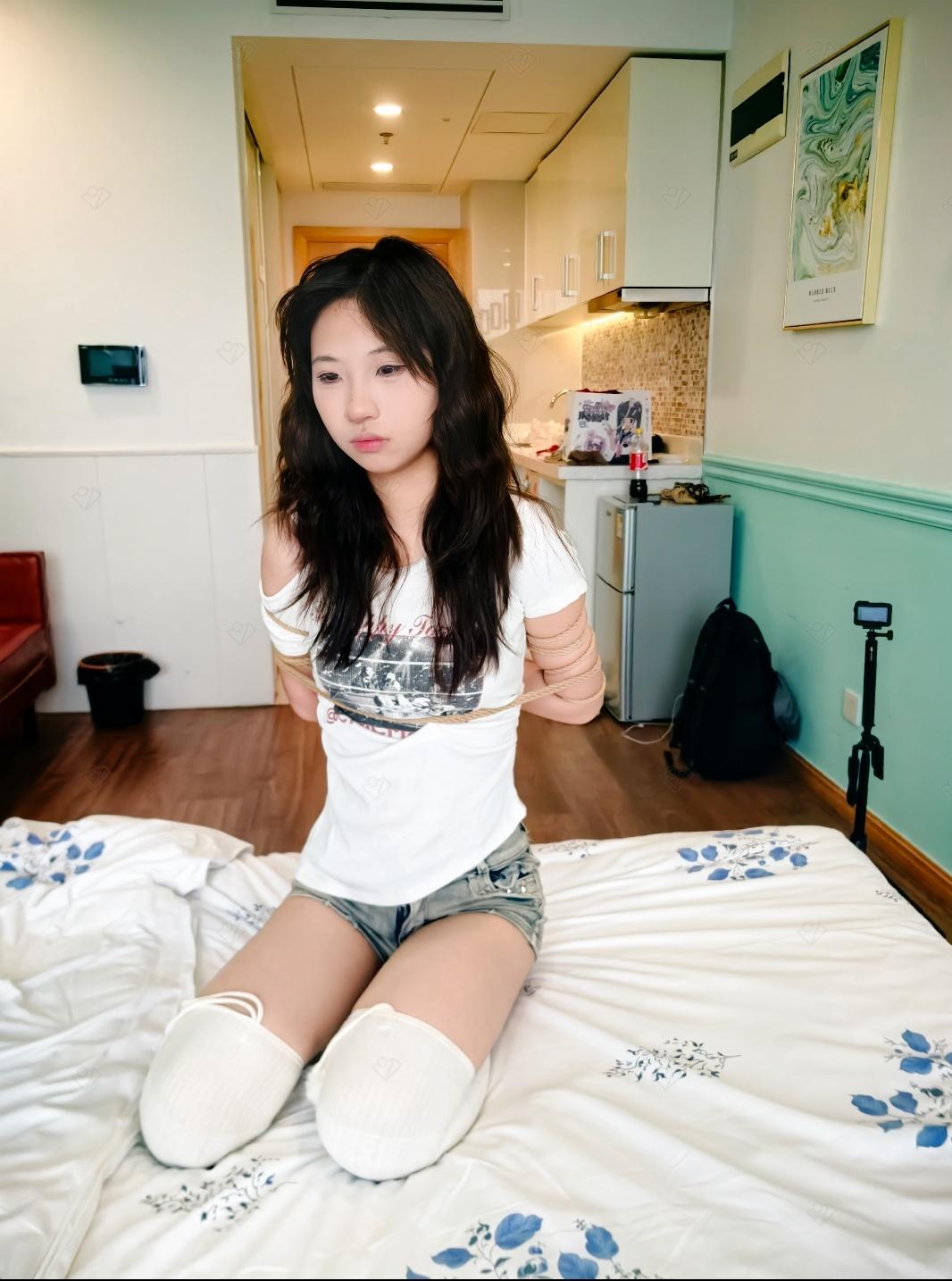女大学生小美-客户定拍转公映