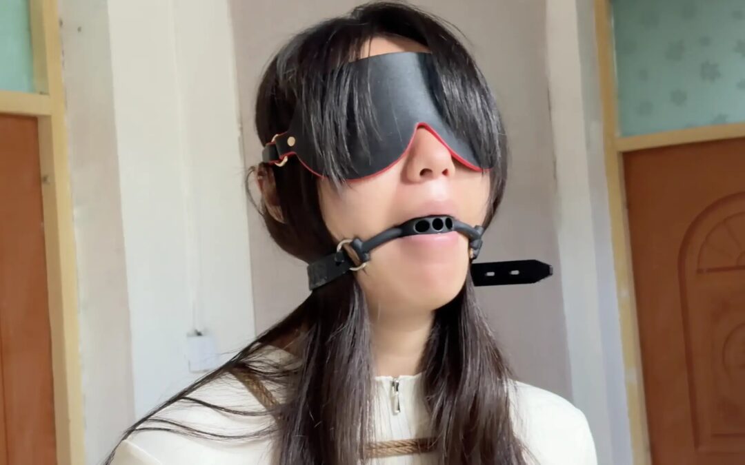 连体瑜伽服 口球眼罩 走绳