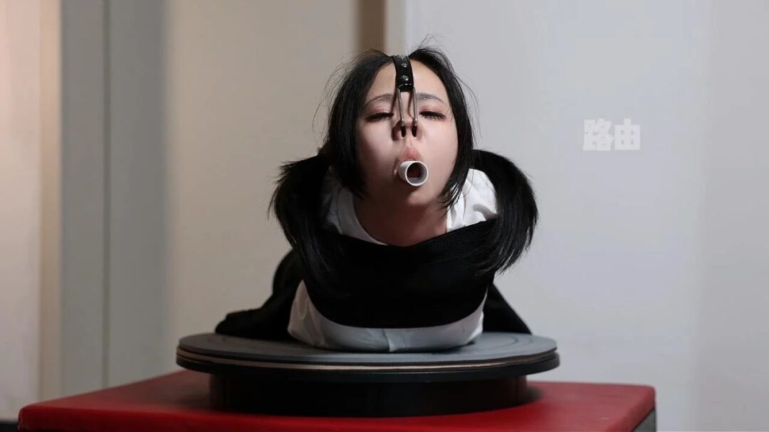 束缚带驷马
