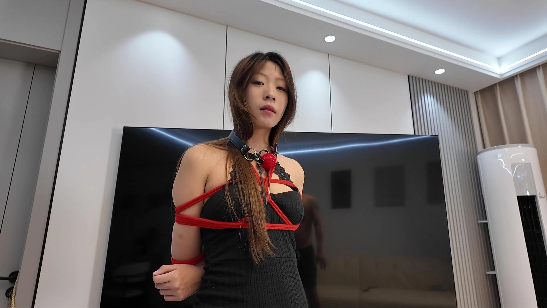 可可 极限走绳 超紧 绳子全部勒到肉里