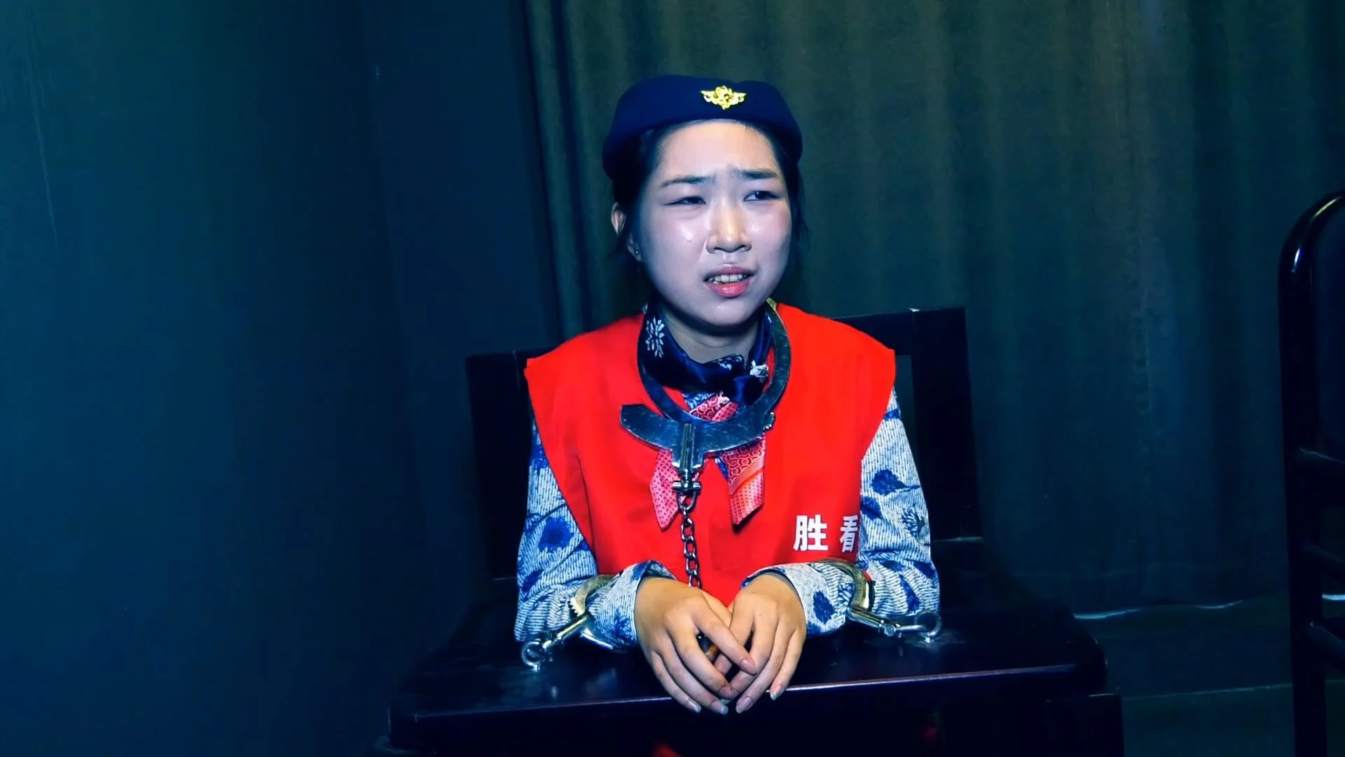 定拍转公映《空中囚徒之空姐末路 》上集 两个空姐为了金钱而拐卖儿童导致死亡跑路中被抓捕归案