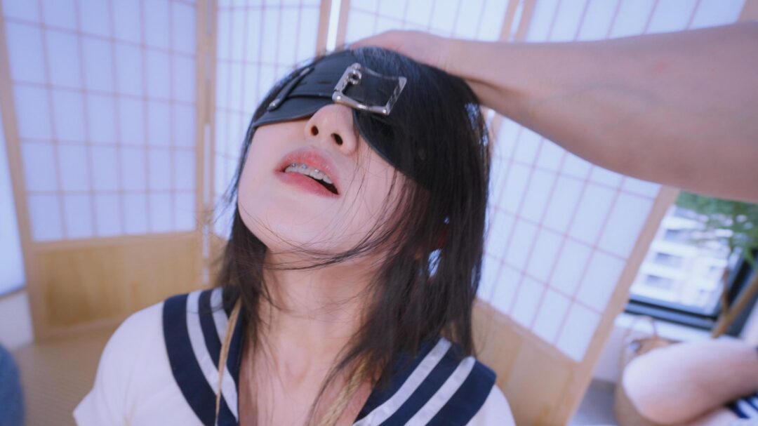 【丝米】《沉沦的堕落少女》不听话的补习女学生，绑上极度羞耻的M字开脚缚