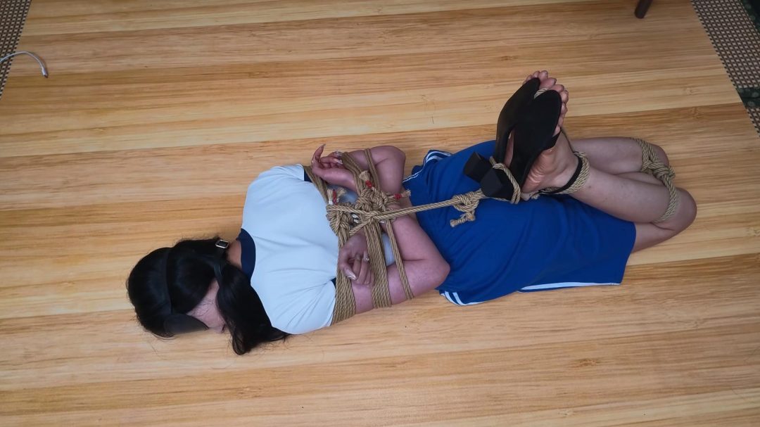 【紧缚实验室】【第八期】】【雅熙】性感女神雅熙 蒙眼堵嘴 驷马伏地剧烈挣扎！