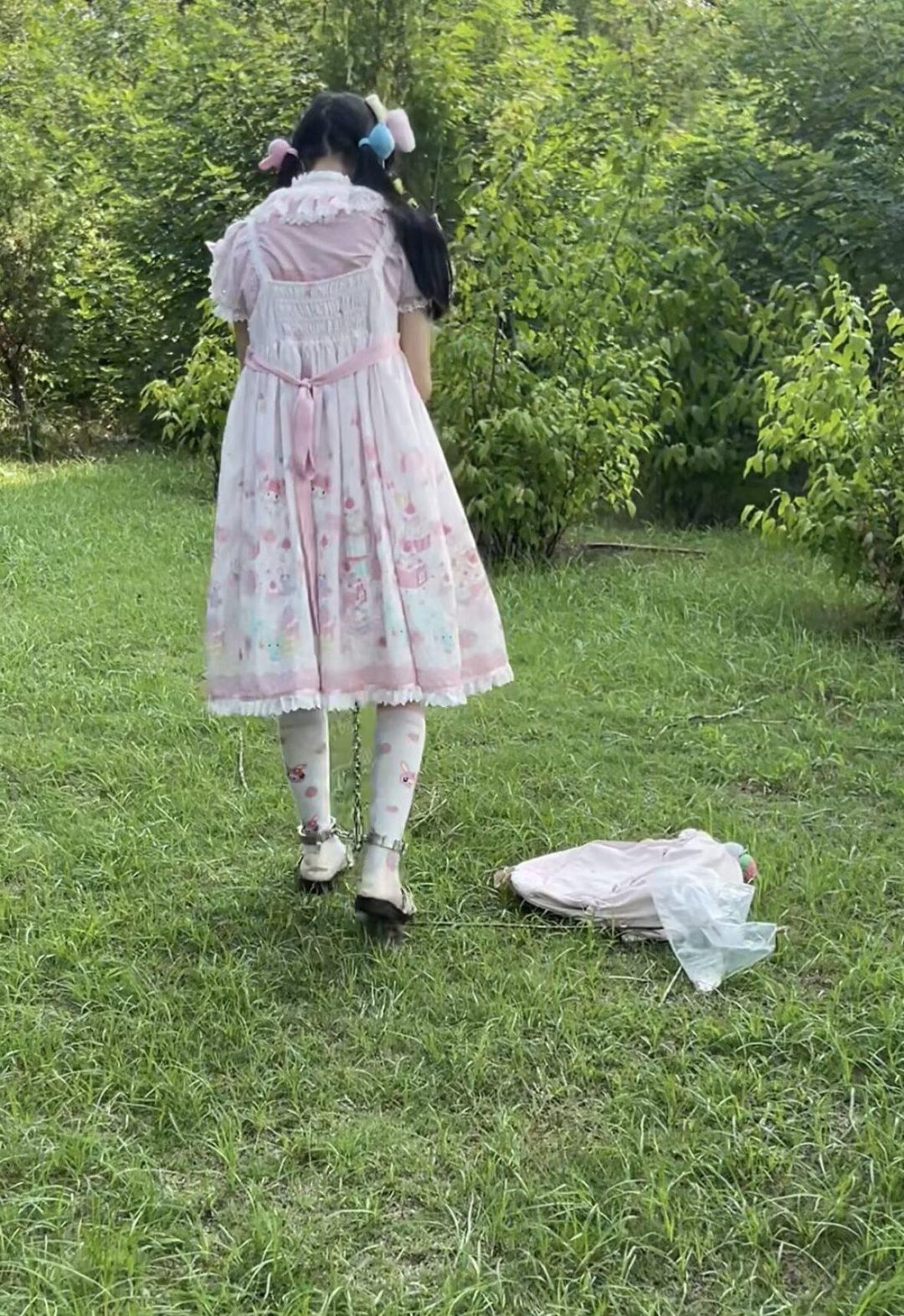 Lolita女生的连体镣铐玩耍日常