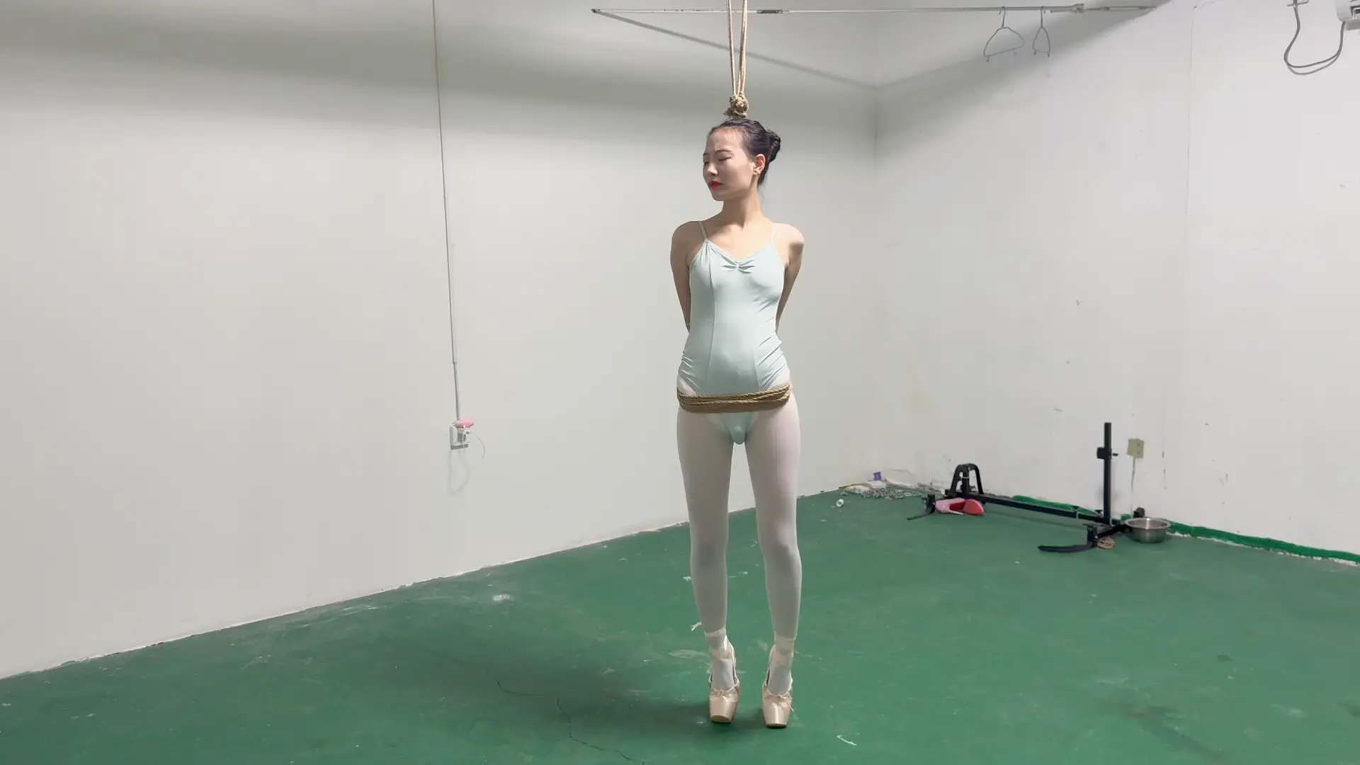 媚娘工作室-挑战两小时极限踮脚吊1（粉丝剧本）