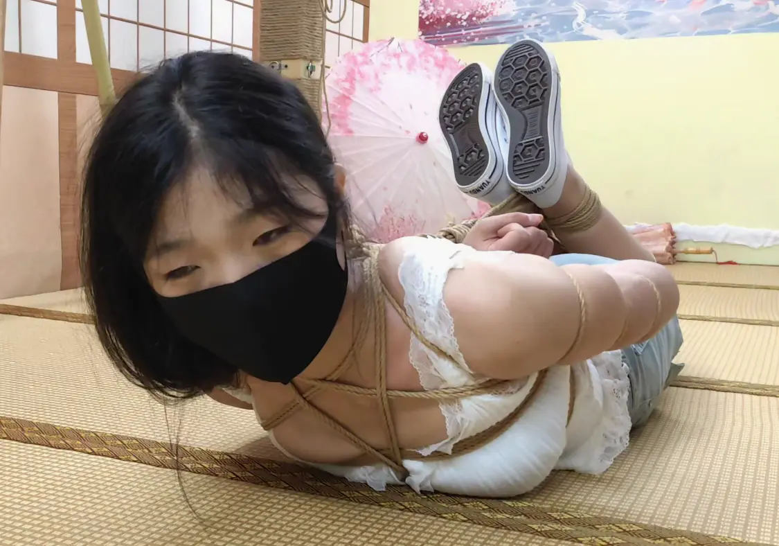 随心原创 学生妹小媛试镜 极限五花驷马放置
