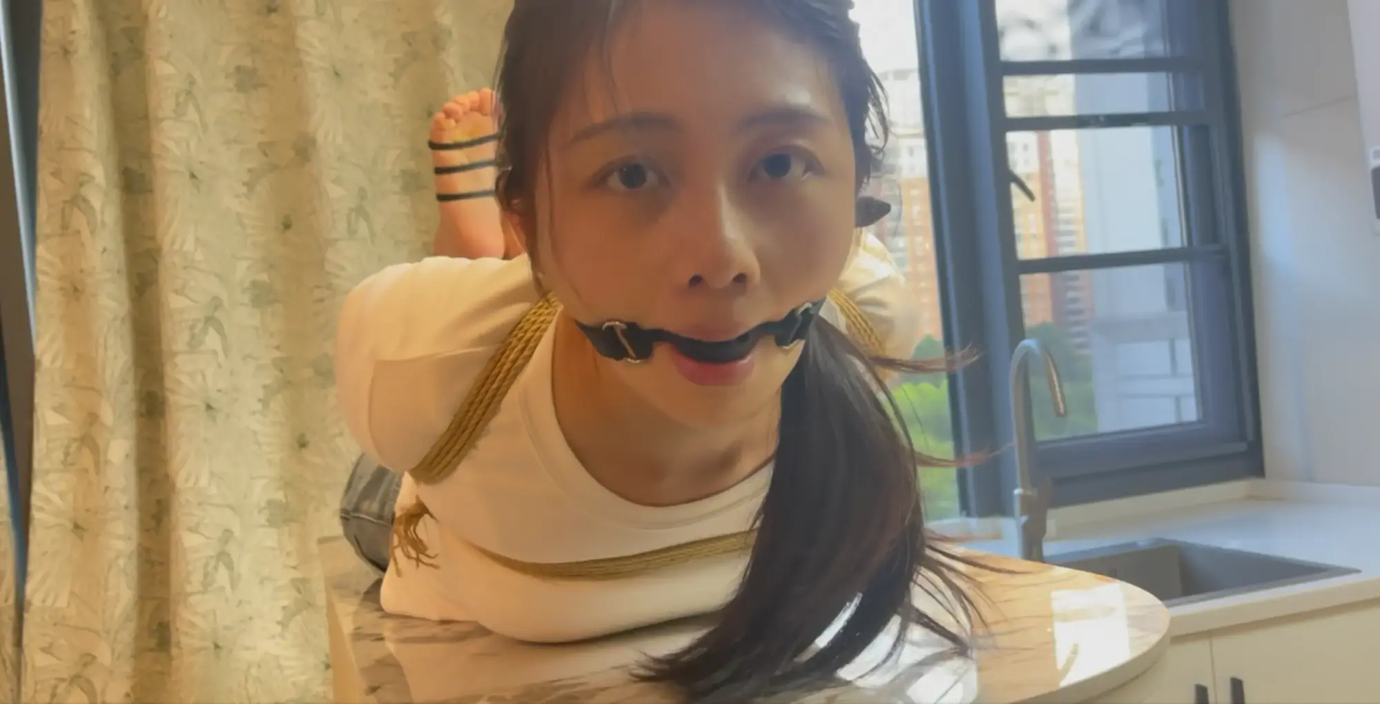 奥特曼定拍–眼镜妹驷马放置