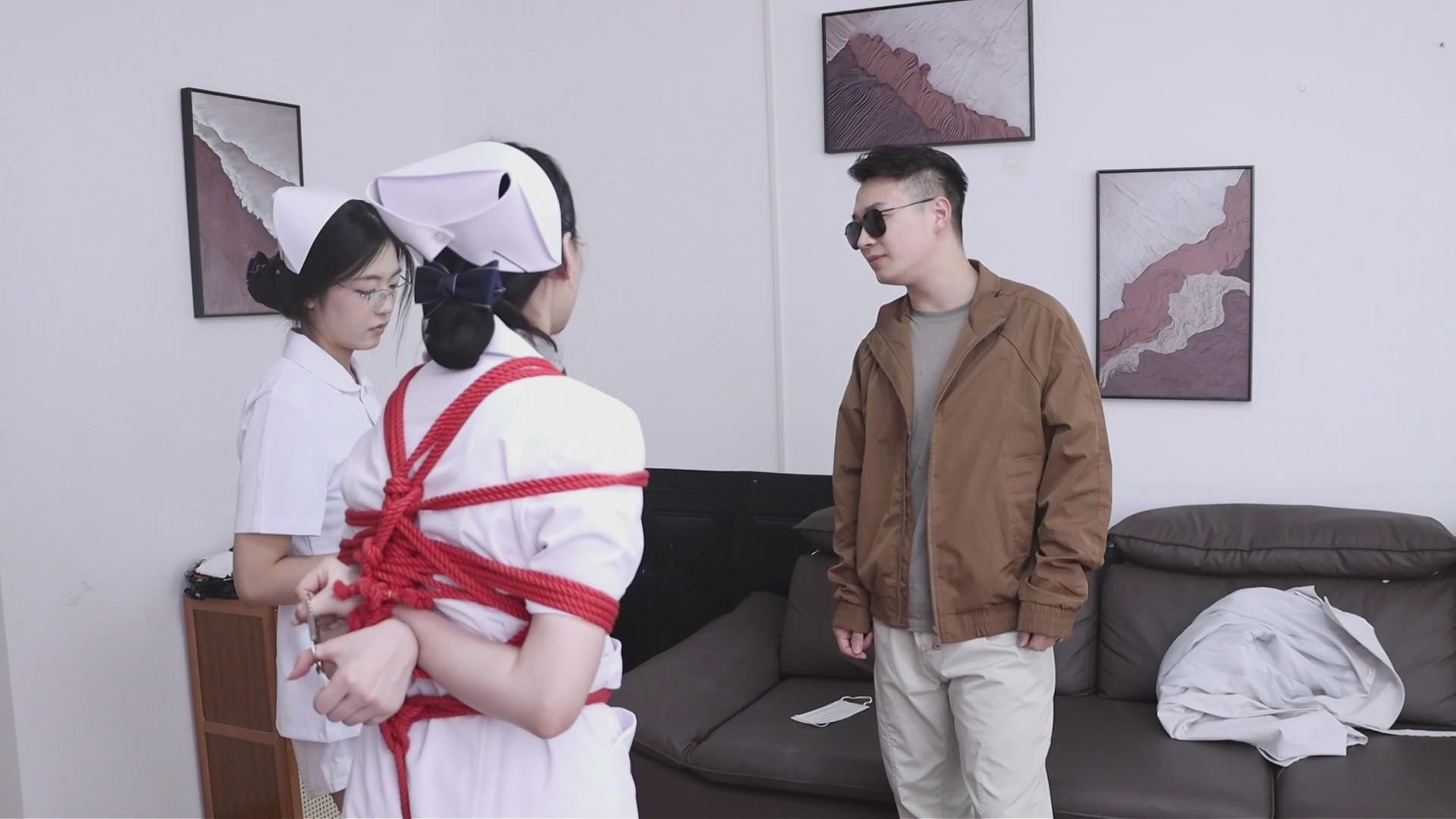 【双人佳作】【得意客定拍】《你再看看你后面呢【中】》雇佣兵青蓝被算计落入陷阱，胯下连缚是不是说明你俩关系很好啊？