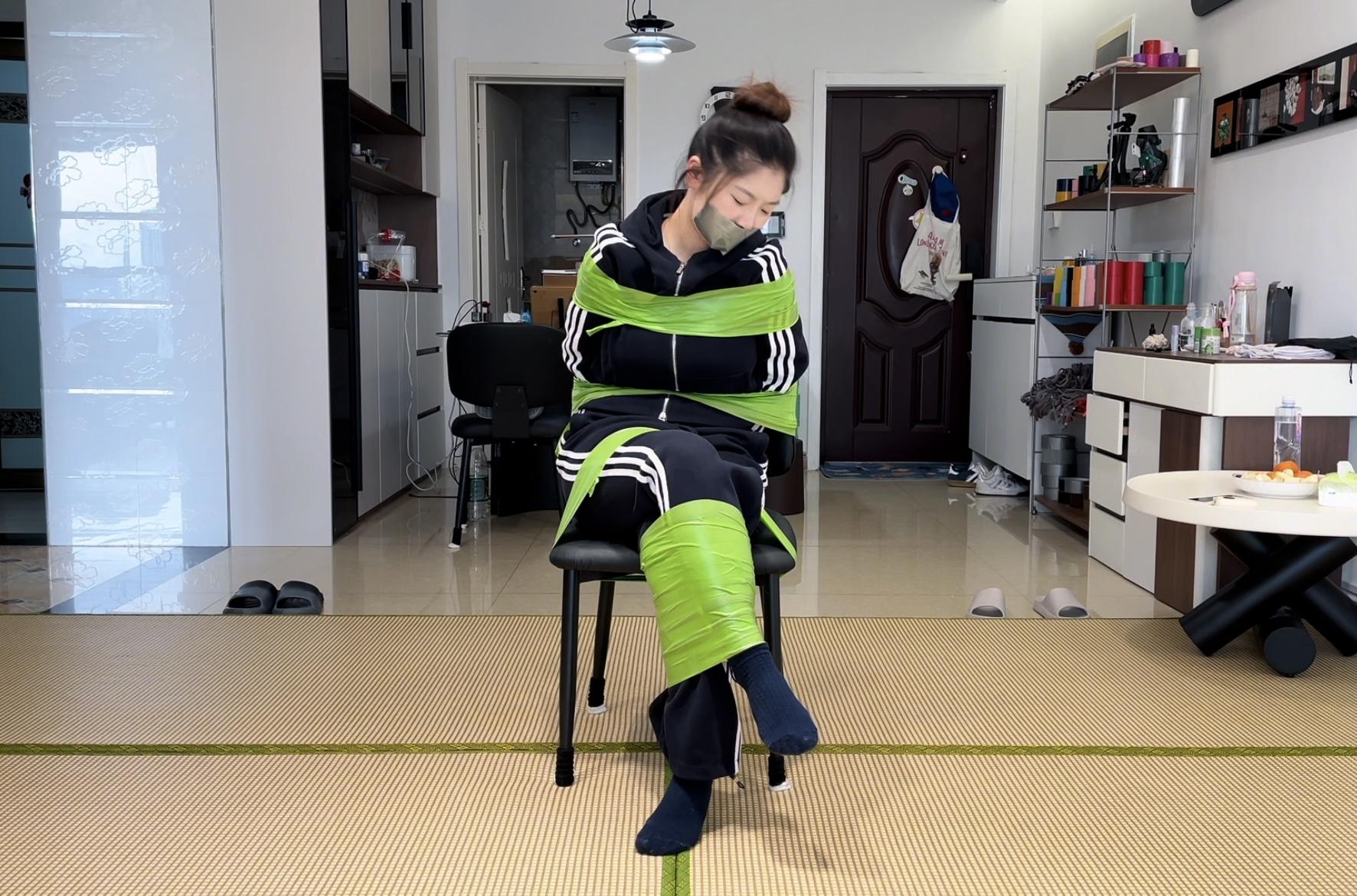 【缚艺录】【小河】新模小河，胶带束缚体验